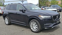 2016 Volvo XC90 T6 Momentum