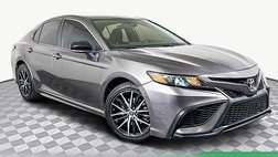 2022 Toyota Camry SE