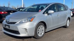 2014 Toyota Prius v Five
