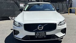 2024 Volvo S60 B5 Core Dark Theme