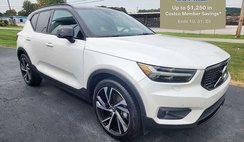 2022 Volvo XC40 T5 R-Design