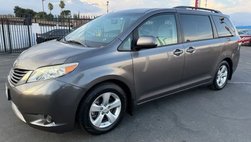 2014 Toyota Sienna LE