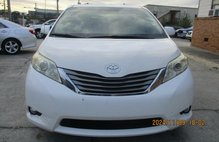 2014 Toyota Sienna XLE 8-Passenger