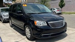 2016 Chrysler Town and Country Touring