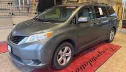 2014 Toyota Sienna LE