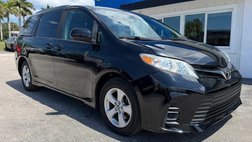 2019 Toyota Sienna LE