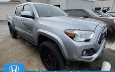 2021 Toyota Tacoma SR DOUBLE CAB 5' BED