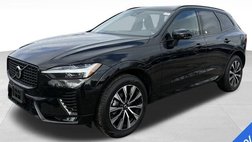 2025 Volvo XC60 B5 Core Dark Theme