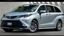 2025 Toyota Sienna XLE