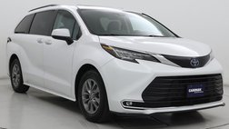 2023 Toyota Sienna XLE