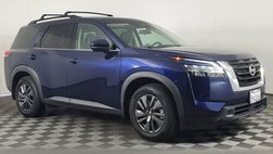 2022 Nissan Pathfinder SV