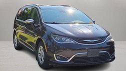 2017 Chrysler Pacifica Hybrid Platinum