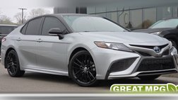 2022 Toyota Camry Hybrid XSE