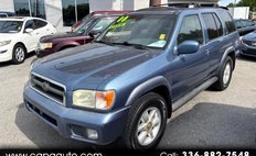 2000 Nissan Pathfinder XE 2WD