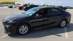 2025 Toyota Camry Hybrid LE