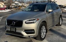 2017 Volvo XC90 T6 Momentum