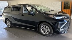 2024 Toyota Sienna LE 8-Passenger