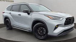 2025 Toyota Highlander Hybrid XLE Nightshade
