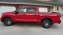 2022 Nissan Titan SV