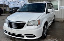 2013 Chrysler Town and Country Touring
