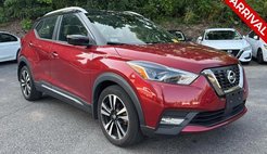 2020 Nissan Kicks SR