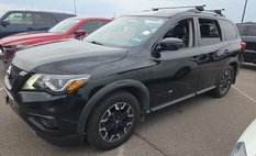 2020 Nissan Pathfinder SV