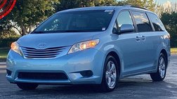 2015 Toyota Sienna LE 7-Passenger Auto Access Seat
