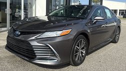 2022 Toyota Camry Hybrid XLE