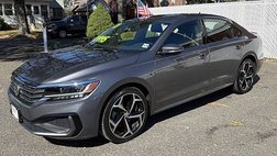 2021 Volkswagen Passat R-Line