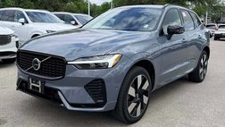 2024 Volvo XC60 Recharge T8 Ultimate Dark Theme