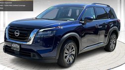 2025 Nissan Pathfinder SV