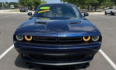 2016 Dodge Challenger SXT Plus