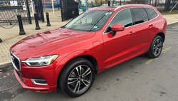 2020 Volvo XC60 T8 eAWD Momentum