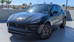 2025 Porsche Macan T
