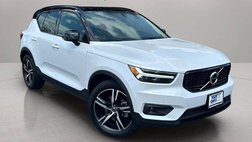2022 Volvo XC40 T5 R-Design