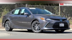 2023 Toyota Camry Hybrid XLE