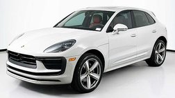 2025 Porsche Macan T