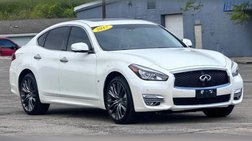 2017 Infiniti Q70 3.7