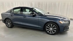 2021 Volvo S60 T5 Momentum