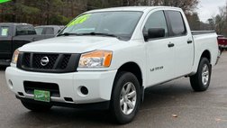 2015 Nissan Titan SV