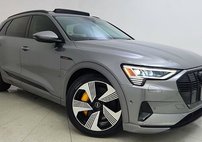 2022 Audi e-tron quattro Premium Plus