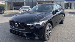2025 Volvo XC60 B5 Core Dark Theme