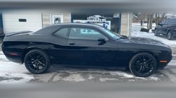 2016 Dodge Challenger SXT Plus