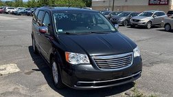 2016 Chrysler Town and Country Limited Platinum