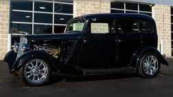 1933 Ford Sedan