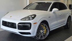 2023 Porsche Cayenne Turbo S E-Hybrid