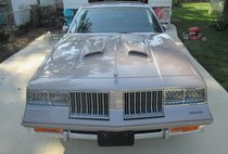1984 Oldsmobile Cutlass Supreme Base