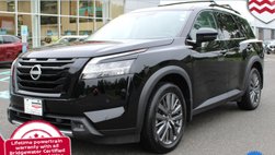 2024 Nissan Pathfinder SL
