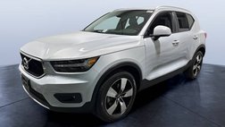 2022 Volvo XC40 T5 Momentum