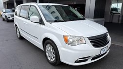 2016 Chrysler Town and Country Touring